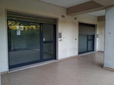 Magazzino Spazioso in Centro Città